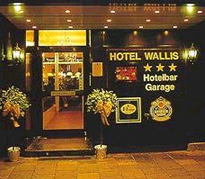 Wallis Hotel