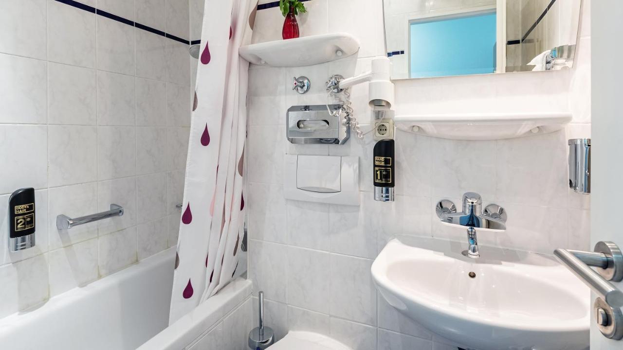 Hotel Wallis 3*